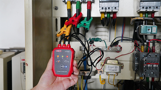 ứng dụng thiết bị chỉ thị pha động cơ UNI-T UT262E